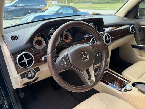 Used 2015 Mercedes-Benz GLK 250 GLK 250 BlueTEC AWD 4MATIC 4dr image 12