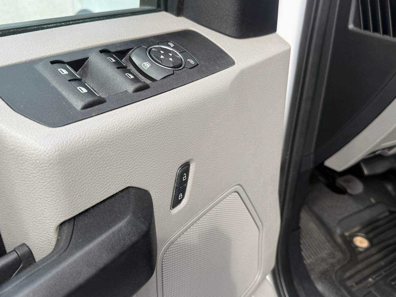 Used 2021 Ford F450 XL w/ Power Equipment Group AWD/4WD image 15