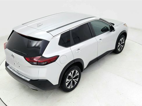 Used 2022 Nissan Rogue SV image 17