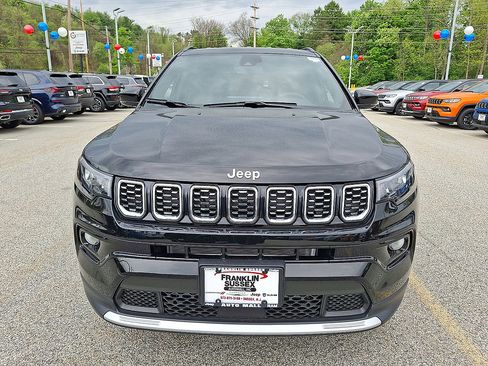 Certified 2025 Jeep Compass Limited AWD/4WD image 28