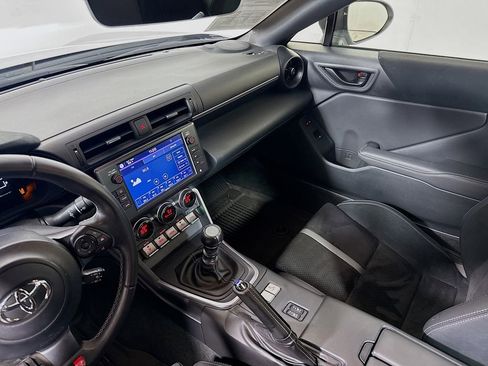 Certified 2024 Toyota GR86 Premium image 23