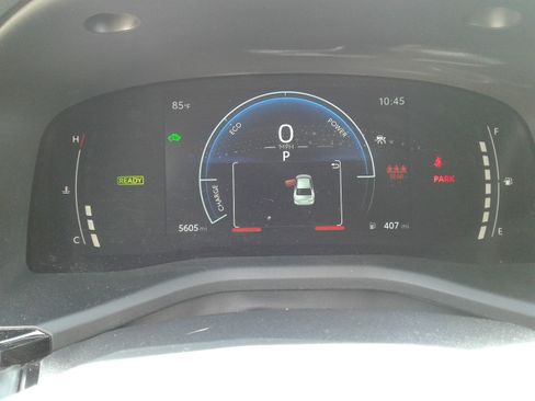 Used 2025 Toyota Camry SE w/ Convenience Package image 20