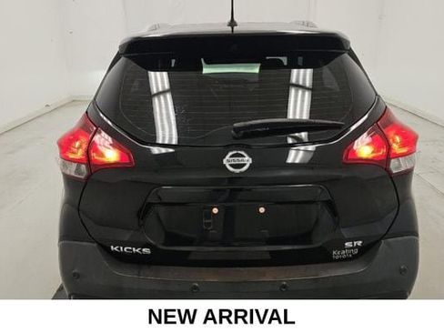 Used 2020 Nissan Kicks SR FWD image 5
