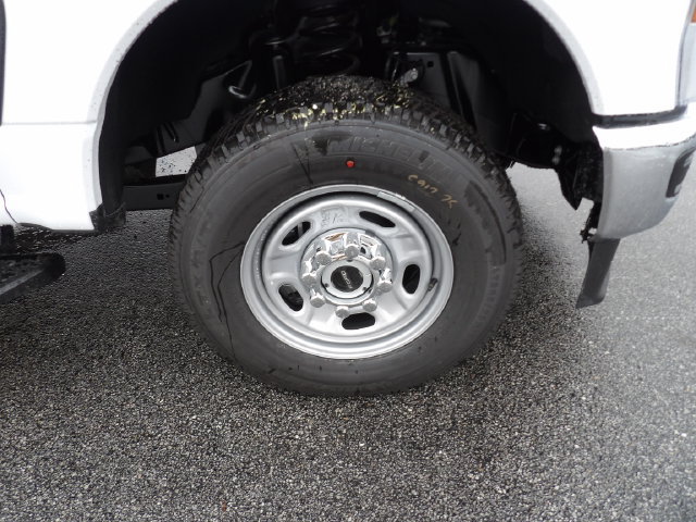 New 2026 Ford F350 XL w/ XL Chrome Package AWD/4WD image 9