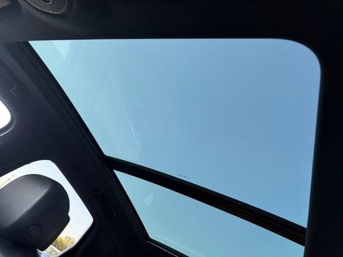 Used 2024 Porsche Cayenne Base image 25