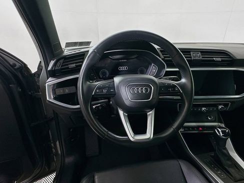 Used 2022 Audi Q3 2.0T Premium Plus w/ Premium Plus Package image 11