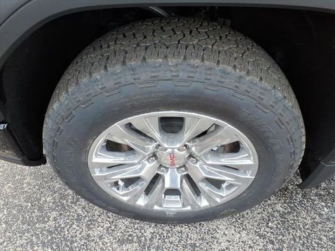 New 2026 GMC Sierra 1500 Denali w/ Technology Package image 13