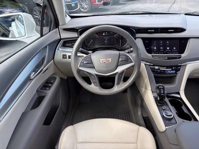 Used 2020 Cadillac XT5 Premium Luxury w/ LPO, Floor Liner Package FWD image 19
