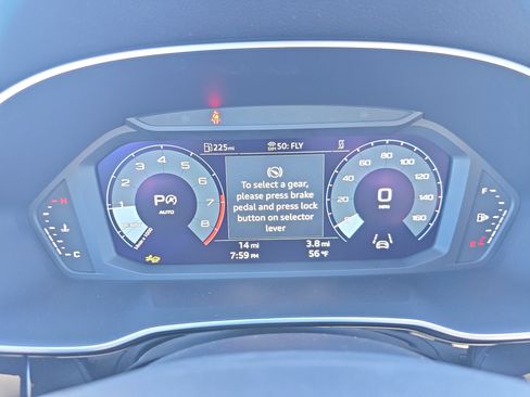 New 2025 Audi Q3 2.0T Premium image 17