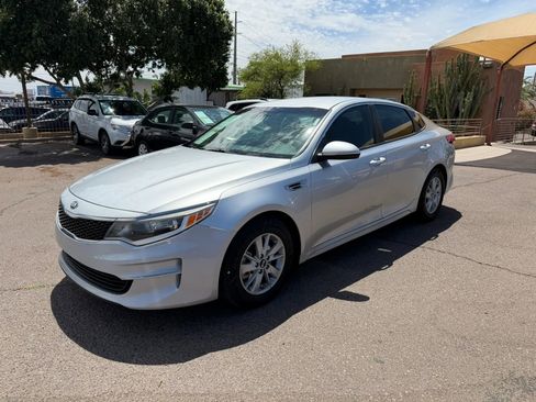 Used 2016 Kia Optima LX w/ LX Convenience Package FWD image 1