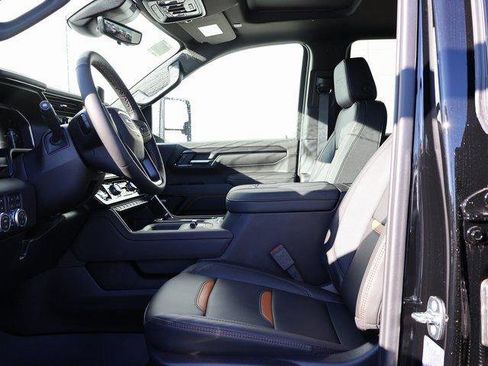 New 2026 GMC Sierra 2500 AT4 w/ AT4 Premium Plus Package AWD/4WD image 21