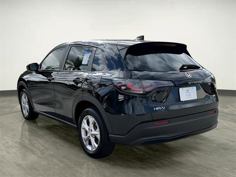 Certified 2025 Honda HR-V LX image 5