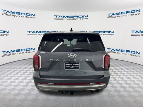 Used 2025 Hyundai Palisade Calligraphy FWD image 4