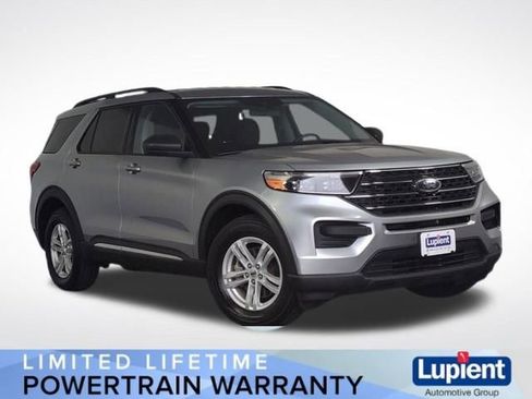 Used 2022 Ford Explorer XLT AWD/4WD image 1