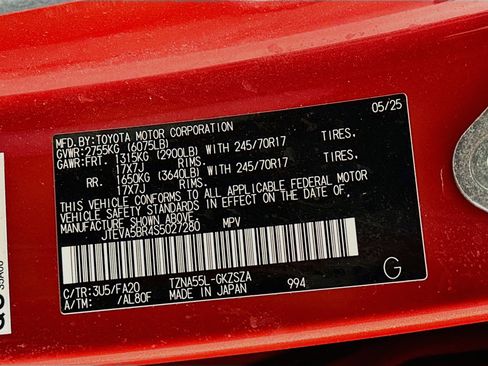 Used 2025 Toyota 4Runner SR5 AWD/4WD image 12