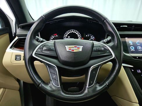 Used 2017 Cadillac XT5 Luxury AWD/4WD image 15