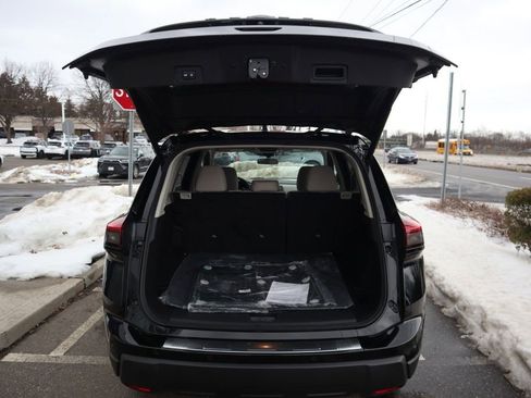 Certified 2025 Nissan Rogue SV AWD/4WD image 26