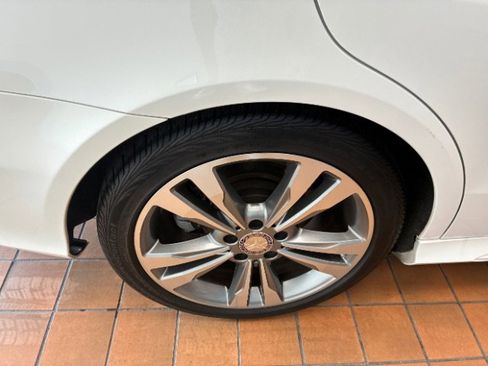 Used 2014 Mercedes-Benz E 350 4MATIC w/ Premium 1 Package image 30