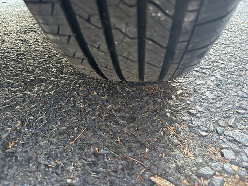 Used 2016 Jeep Cherokee Sport image 26