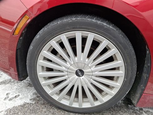 Used 2017 Lincoln MKZ Reserve image 6