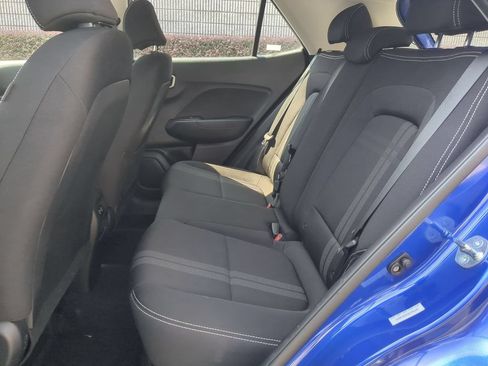Used 2025 Hyundai Venue SEL FWD image 28
