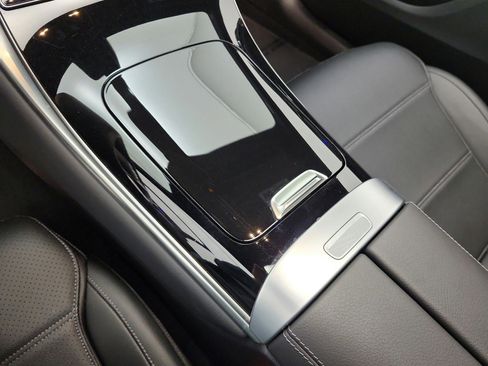 Certified 2023 Mercedes-Benz GLC 300 image 13