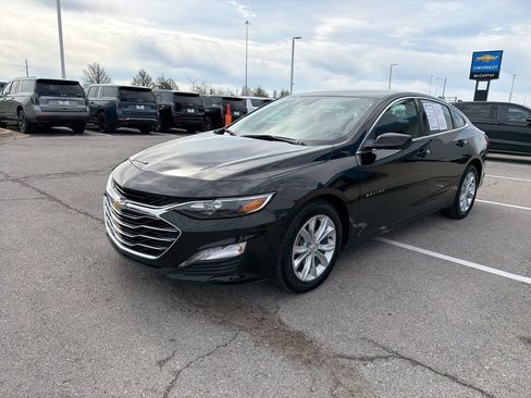 Used 2025 Chevrolet Malibu LT FWD image 7
