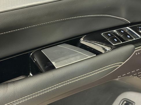 Certified 2024 Cadillac Lyriq Tech RWD image 26