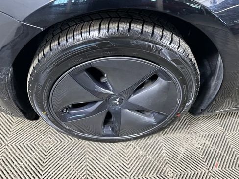 Used 2018 Tesla Model 3 Long Range image 10