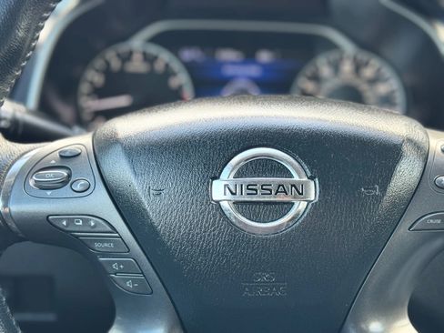 Used 2020 Nissan Murano SV image 21