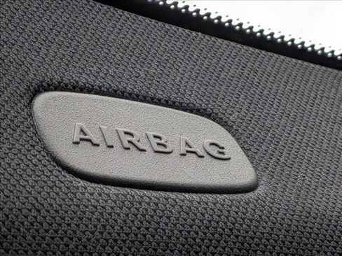 Used 2023 Mercedes-Benz CLA 35 AMG 4MATIC image 11