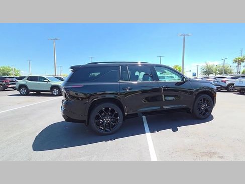 New 2026 Chevrolet Traverse RS w/ LPO, Floor Liner Package image 21