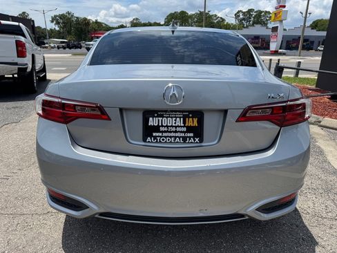 Used 2017 Acura ILX image 5