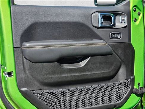 Used 2025 Jeep Wrangler Unlimited Rubicon 392 image 10