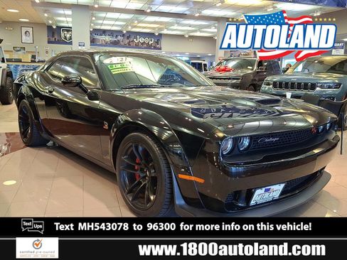 Used 2021 Dodge Challenger R/T Scat Pack RWD image 1