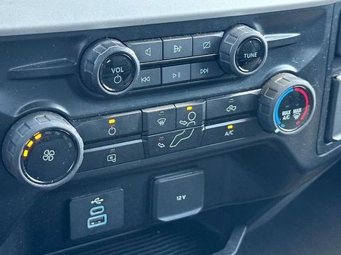 Certified 2024 Ford F350 XLT image 33