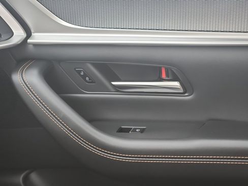 New 2025 MAZDA CX-70 Plug-In Hybrid w/ Premium Plus image 31