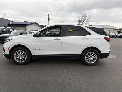Used 2023 Chevrolet Equinox LS image 8