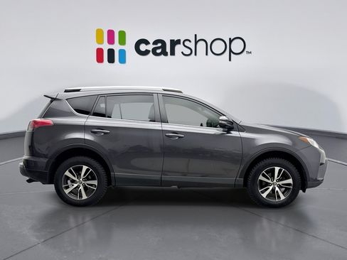 Used 2016 Toyota RAV4 XLE AWD/4WD image 6