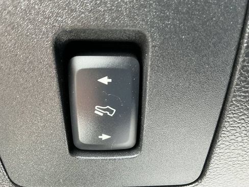 Used 2017 Ford F150 Lariat AWD/4WD image 25