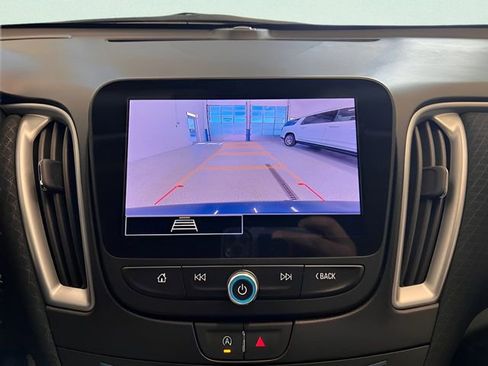 Used 2024 Chevrolet Malibu LT image 24