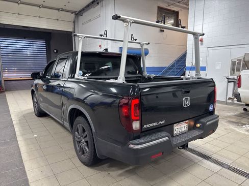 Used 2017 Honda Ridgeline Sport image 2