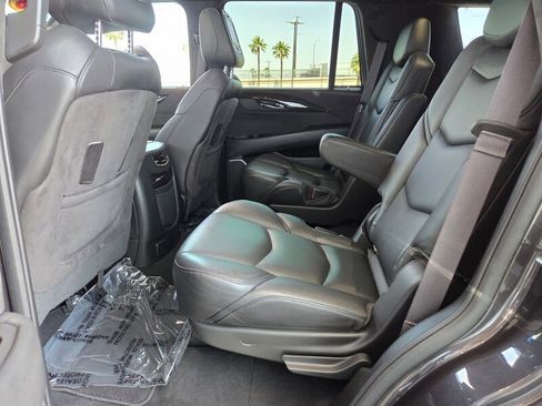 Used 2016 Cadillac Escalade Platinum AWD/4WD image 14