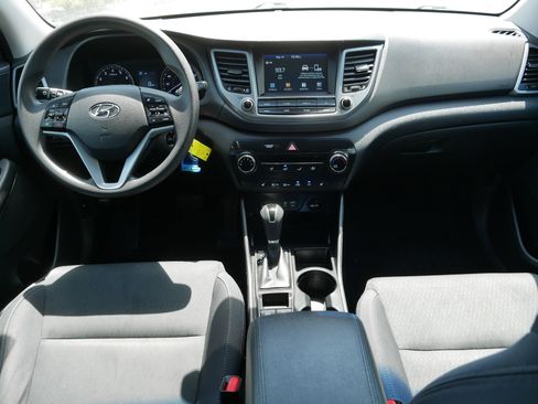 Used 2018 Hyundai Tucson SEL AWD/4WD image 10