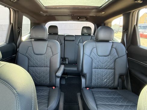 Used 2023 Kia Telluride SX X-Line image 8