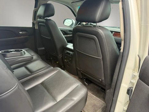 Used 2012 Chevrolet Avalanche LTZ AWD/4WD image 48