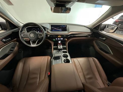 Certified 2024 Acura MDX SH-AWD w/ Technology Package image 9