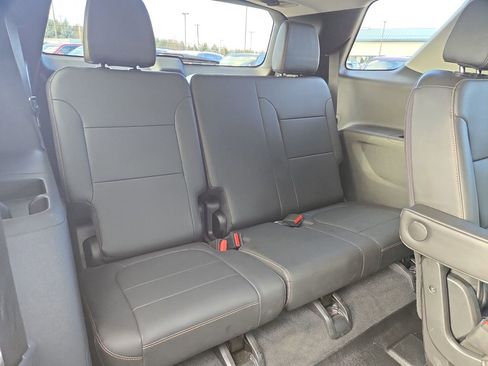 Used 2020 Chevrolet Traverse Premier image 16