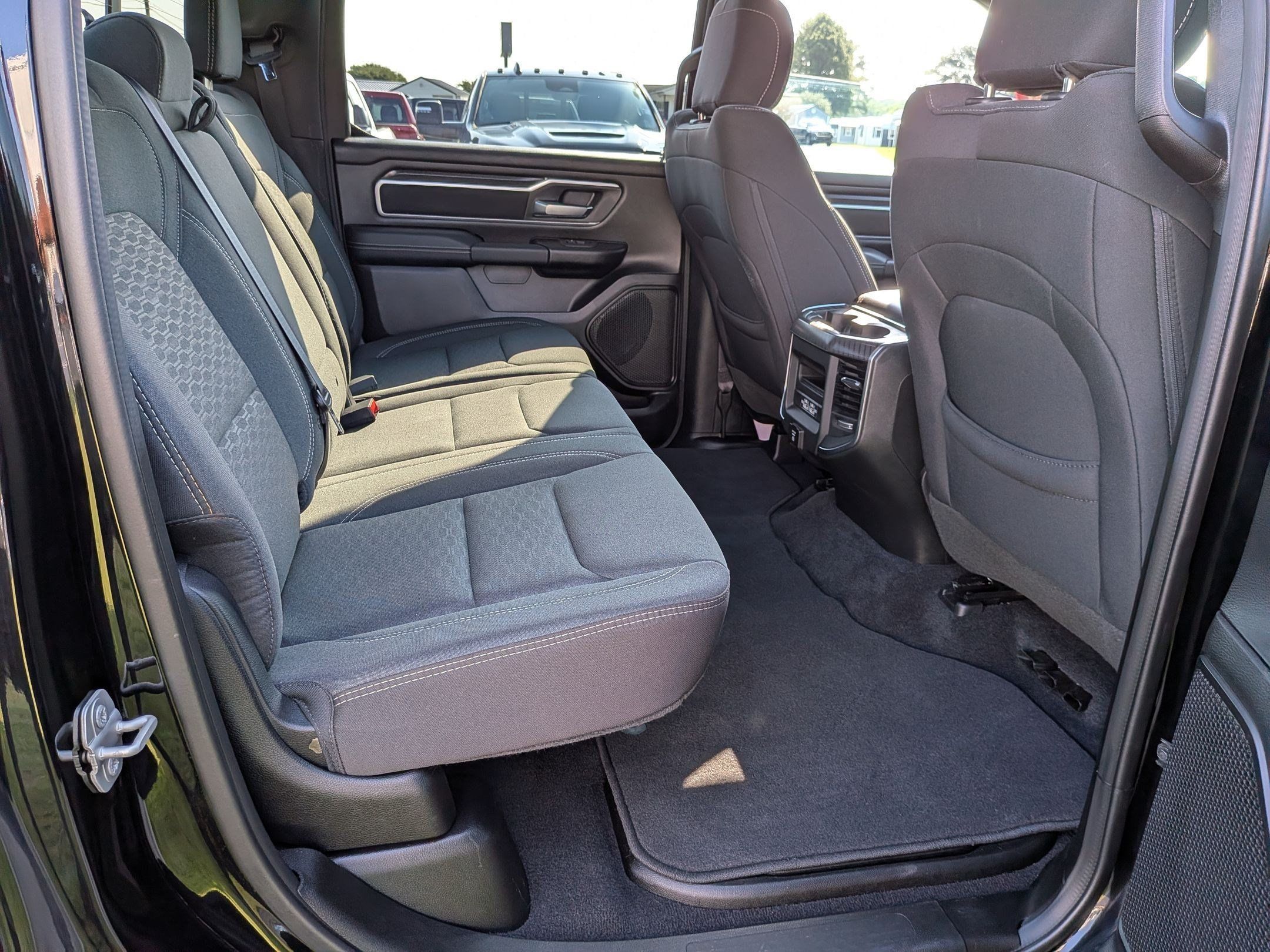 Used 2025 RAM 1500 Big Horn AWD/4WD image 18