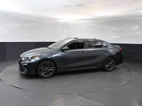 Used 2021 Kia Forte GT-Line w/ GT-Line Premium Package FWD image 2